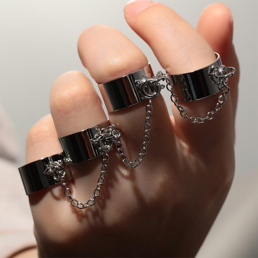 Four Finger Ring – Feltro